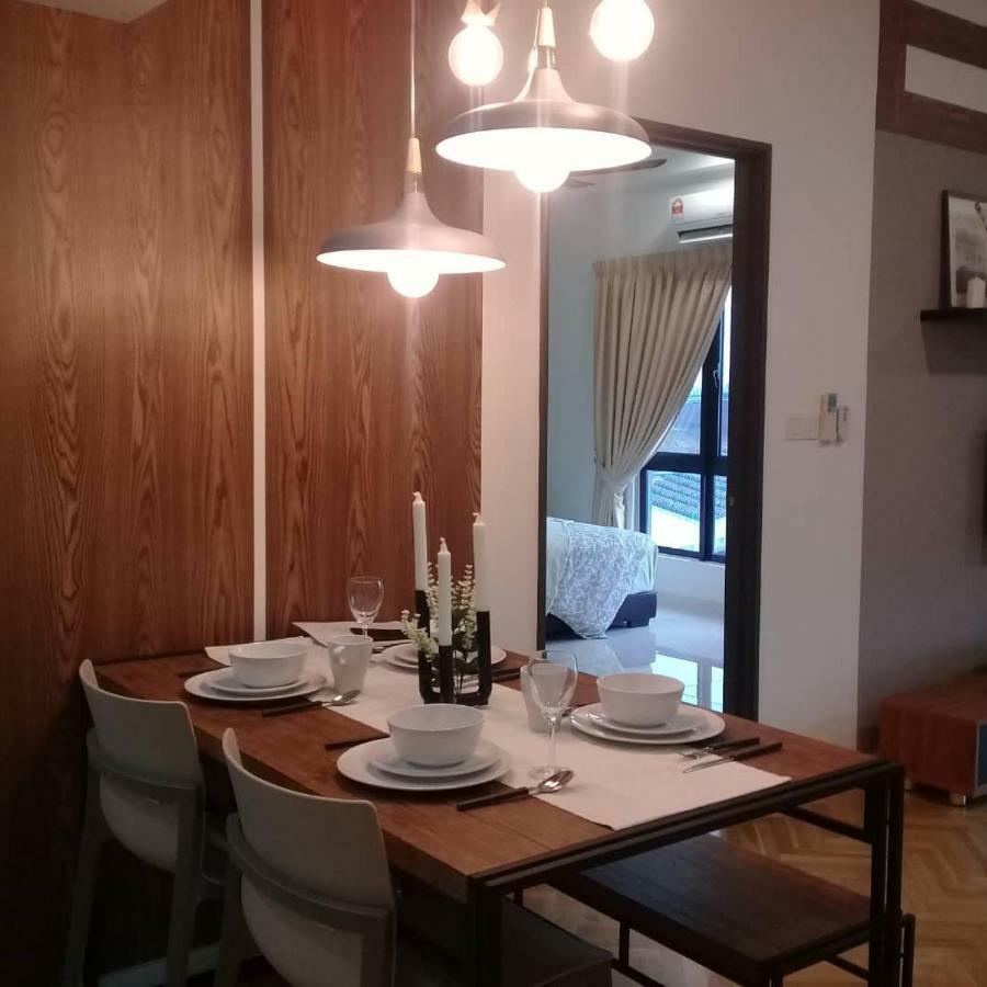 Adore Homestay@Emira Seksyen 13 Shah Alam, Msu, Stadium, Aeon Mall מראה חיצוני תמונה